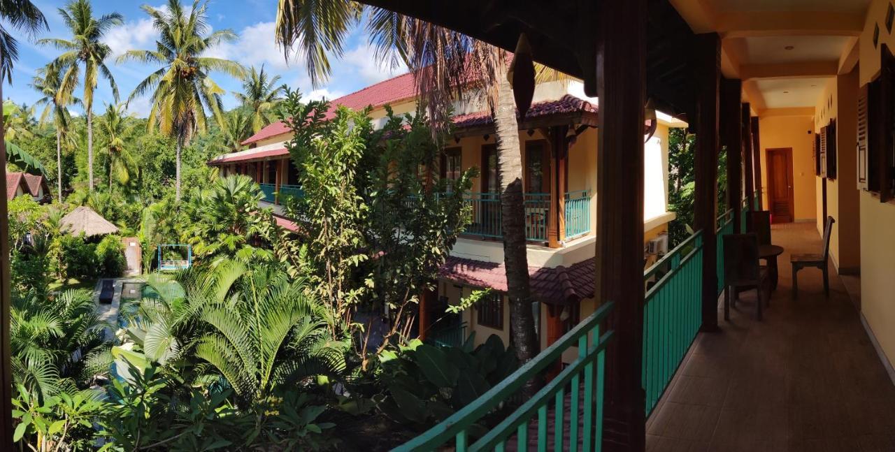 Botchan Hostel Kuta  Exterior photo