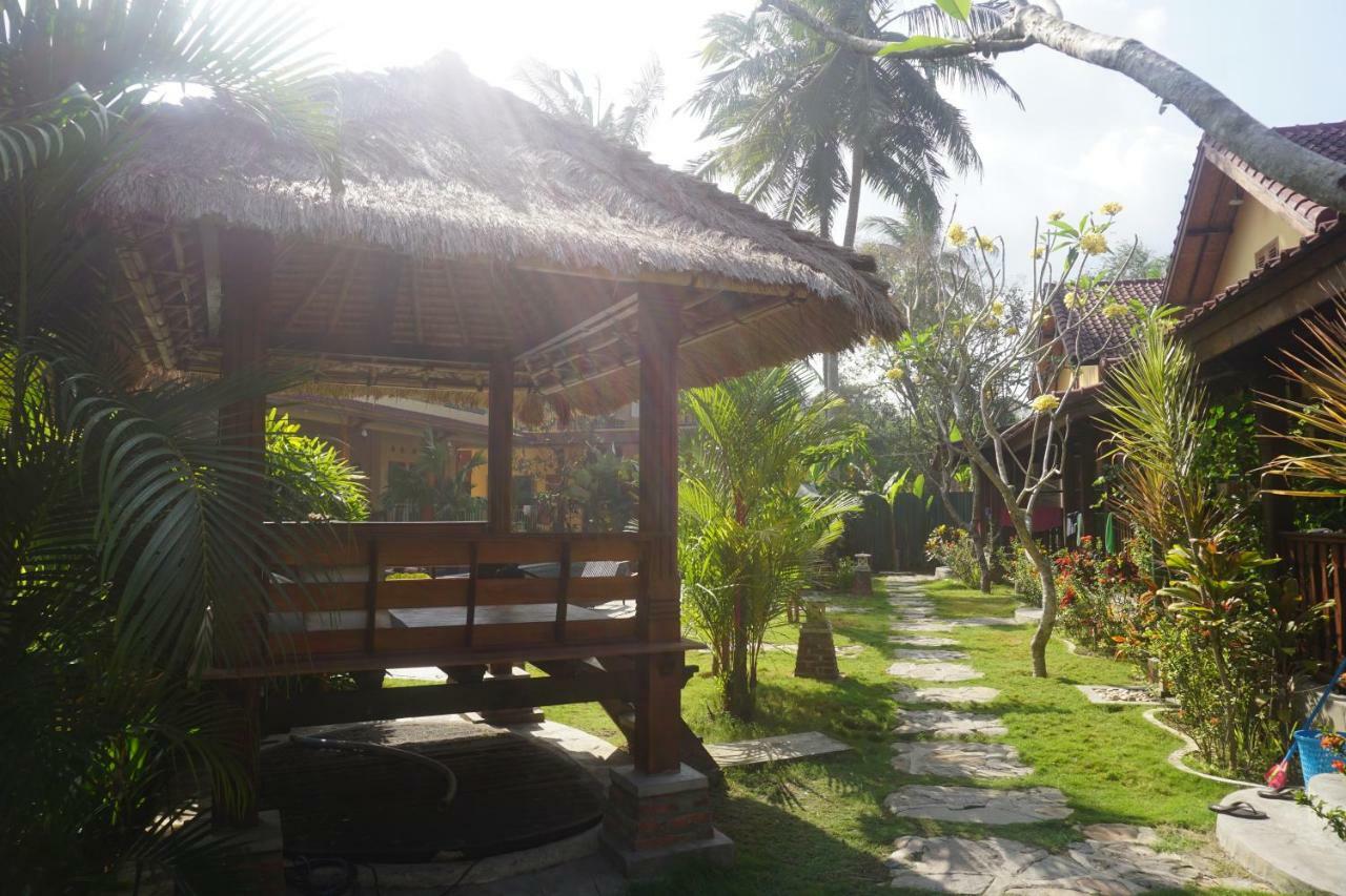 Botchan Hostel Kuta  Exterior photo